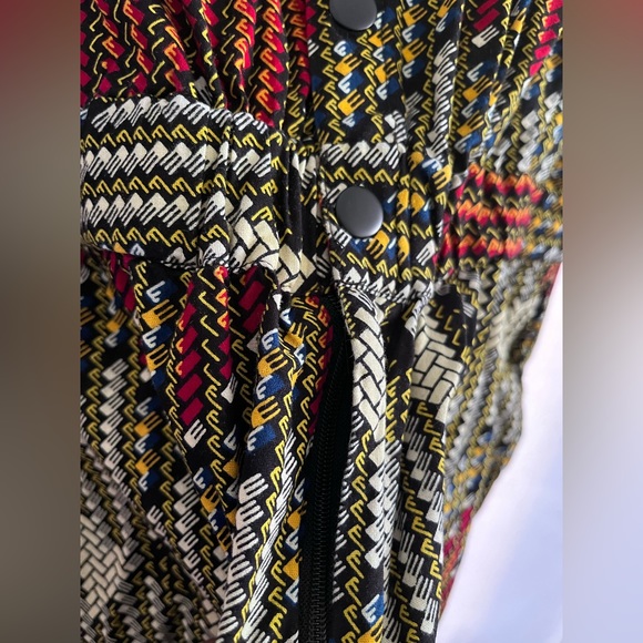 Women’s Plus Size Romper - Picture 3 of 8